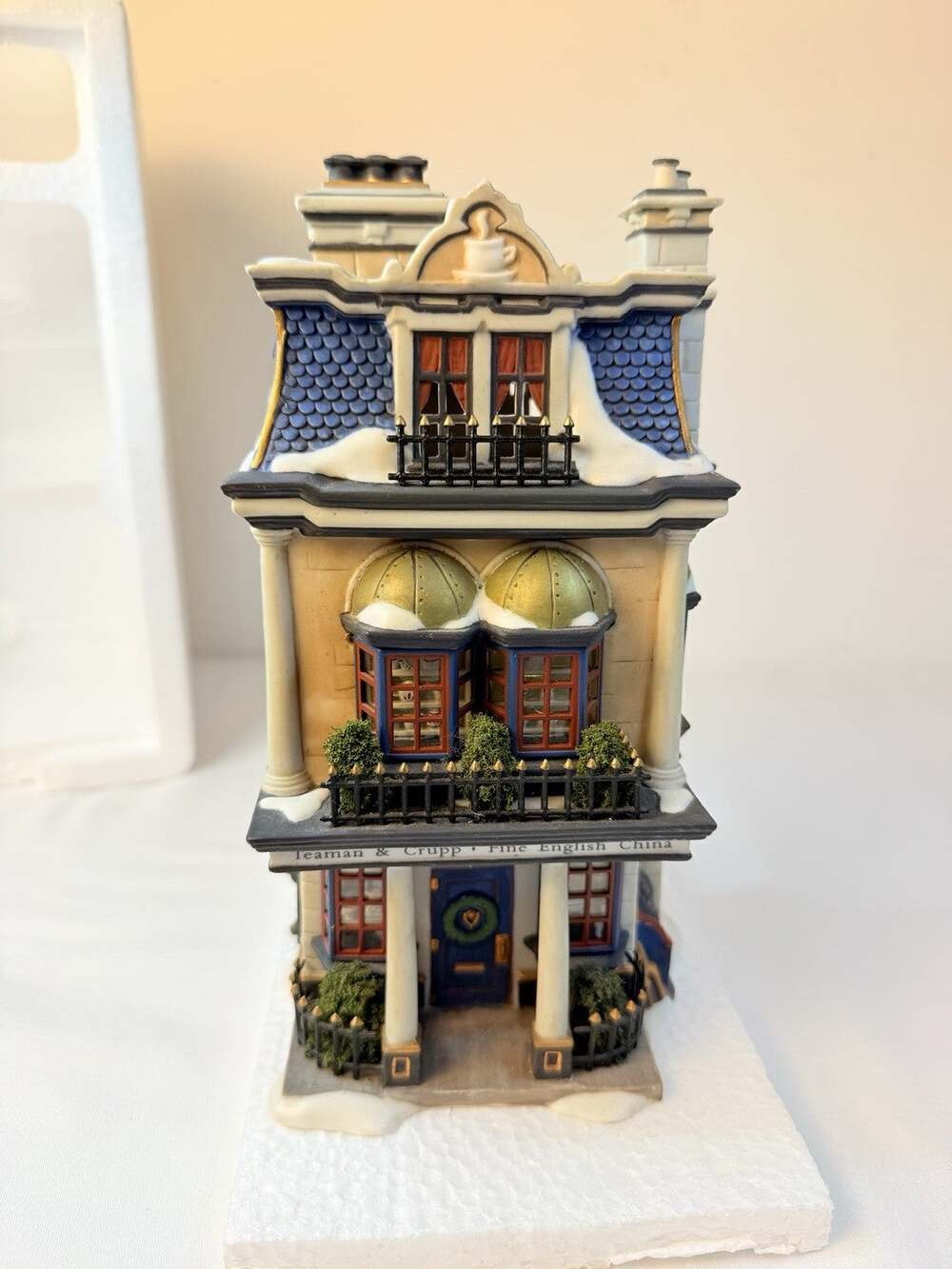 Dept 56 Dickens' Village Teamann & Crupp China Shop Lighted - missing signb